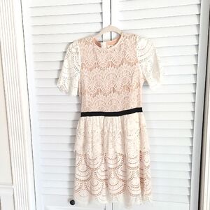 Just Me Dress, Lace‎